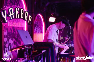 D Gerrard concert at Yak Bar — photo 24