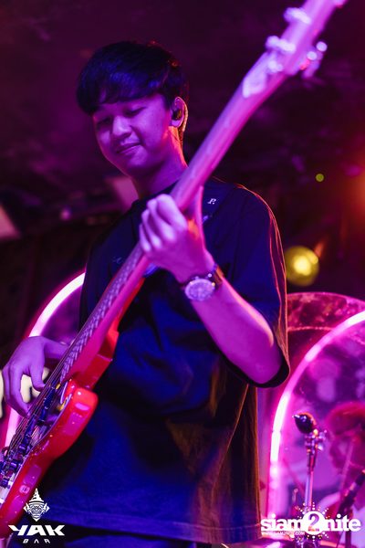 D Gerrard concert at Yak Bar — photo 31
