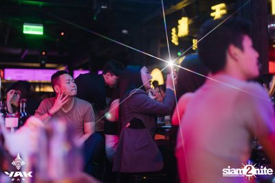 D Gerrard concert at Yak Bar — photo 32