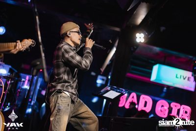 D Gerrard concert at Yak Bar — photo 39