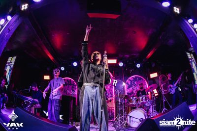 D Gerrard concert at Yak Bar — photo 47