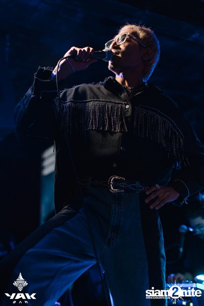 D Gerrard concert at Yak Bar — photo 48