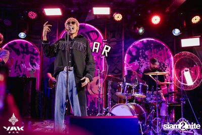 D Gerrard concert at Yak Bar — photo 63