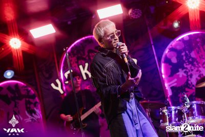 D Gerrard concert at Yak Bar — photo 64