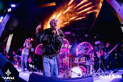 D Gerrard concert at Yak Bar — photo 87