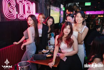 D Gerrard concert at Yak Bar — photo 101