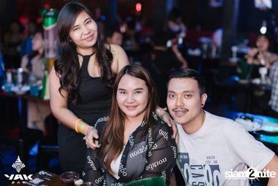 D Gerrard concert at Yak Bar — photo 103