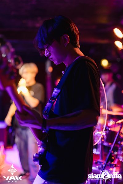 D Gerrard concert at Yak Bar — photo 109