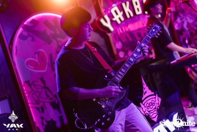 D Gerrard concert at Yak Bar — photo 115