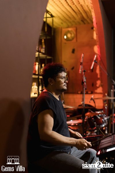 ภาพบรรยากาศคอนเสิร์ต Zweed n' Roll ที่ Gems Villa — photo 41