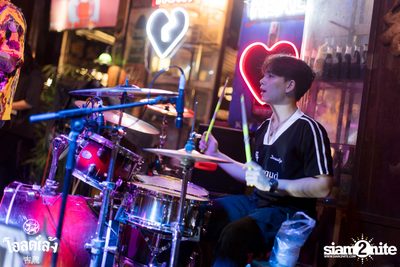 Ink Waruntorn Concert at Old Leng — photo 10