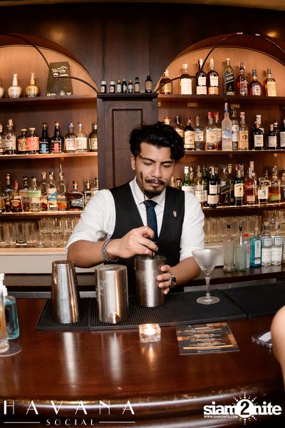 ภาพบรรยากาศงาน Sabor de Cu-ba Guest Shift Series | Ja'afar & Christopher from ATLAS Singapore ที่ Havana Social — photo 37