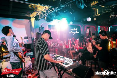 ภาพบรรยากาศงาน Budweiser Club presents Tattoo Colour Concert ที่ร้าน Morning Tonight — photo 59