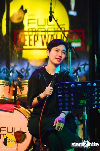 Joey Phuwasit Concert at Fullmoon Terrace & Bar  — photo 10