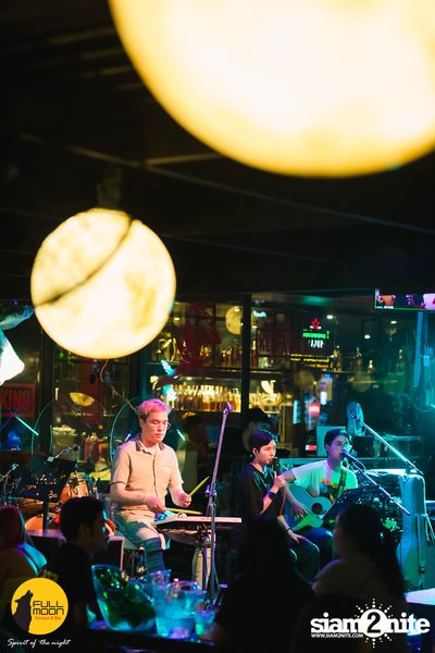 Joey Phuwasit Concert at Fullmoon Terrace & Bar  — photo 11