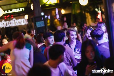 Joey Phuwasit Concert at Fullmoon Terrace & Bar  — photo 13