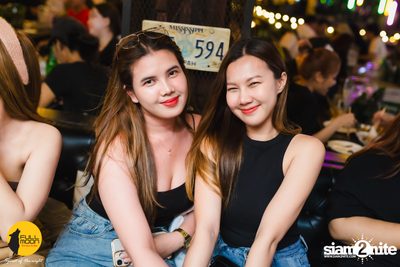 Joey Phuwasit Concert at Fullmoon Terrace & Bar  — photo 37