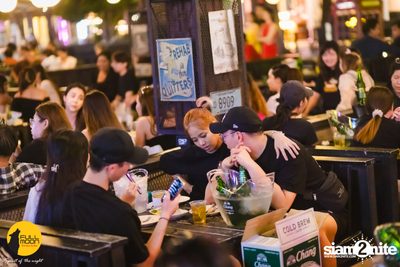 Joey Phuwasit Concert at Fullmoon Terrace & Bar  — photo 54