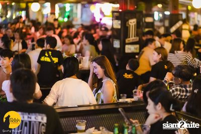 Joey Phuwasit Concert at Fullmoon Terrace & Bar  — photo 55