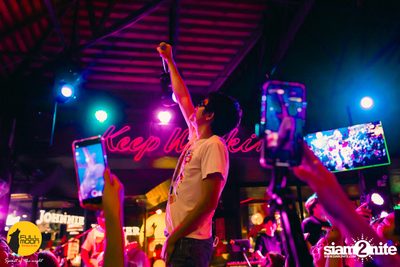 Joey Phuwasit Concert at Fullmoon Terrace & Bar  — photo 60
