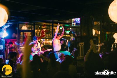 Joey Phuwasit Concert at Fullmoon Terrace & Bar  — photo 74