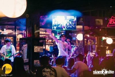 Joey Phuwasit Concert at Fullmoon Terrace & Bar  — photo 75