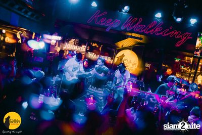 Joey Phuwasit Concert at Fullmoon Terrace & Bar  — photo 95