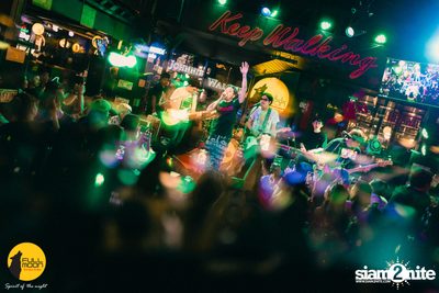 Joey Phuwasit Concert at Fullmoon Terrace & Bar  — photo 96