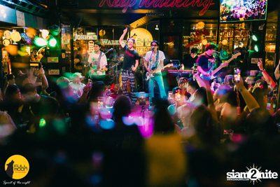 Joey Phuwasit Concert at Fullmoon Terrace & Bar  — photo 99
