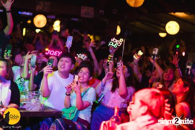 Joey Phuwasit Concert at Fullmoon Terrace & Bar  — photo 107
