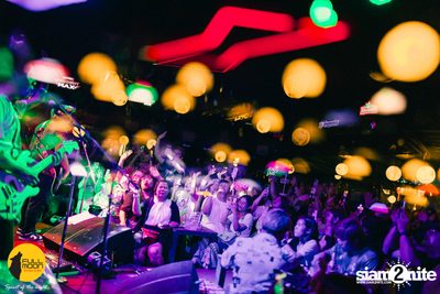 Joey Phuwasit Concert at Fullmoon Terrace & Bar  — photo 113