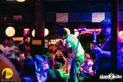 Joey Phuwasit Concert at Fullmoon Terrace & Bar  — photo 117