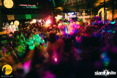 Joey Phuwasit Concert at Fullmoon Terrace & Bar  — photo 118