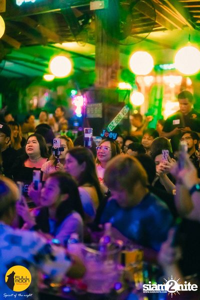 Joey Phuwasit Concert at Fullmoon Terrace & Bar  — photo 126