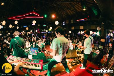 Joey Phuwasit Concert at Fullmoon Terrace & Bar  — photo 137