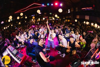 Joey Phuwasit Concert at Fullmoon Terrace & Bar  — photo 143
