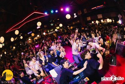 Joey Phuwasit Concert at Fullmoon Terrace & Bar  — photo 144