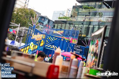 Songkran Mahanakhon ft. New Country at King Power Mahanakhon — photo 11