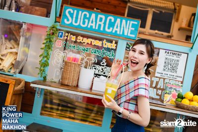 Songkran Mahanakhon ft. New Country at King Power Mahanakhon — photo 29