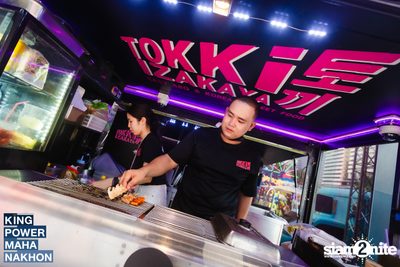 Songkran Mahanakhon ft. New Country at King Power Mahanakhon — photo 31