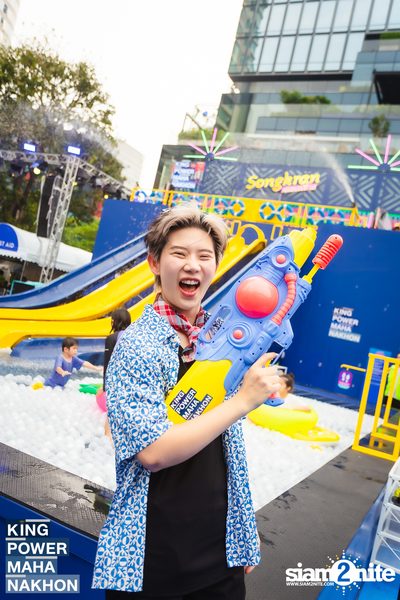 Songkran Mahanakhon ft. New Country at King Power Mahanakhon — photo 55
