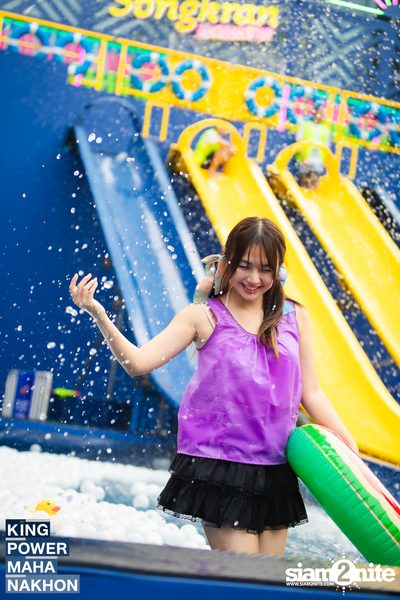 Songkran Mahanakhon ft. New Country at King Power Mahanakhon — photo 58