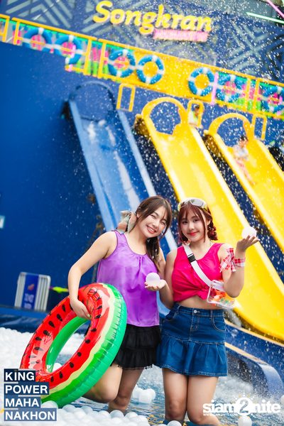 Songkran Mahanakhon ft. New Country at King Power Mahanakhon — photo 60