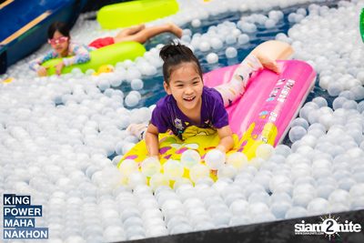 Songkran Mahanakhon ft. New Country at King Power Mahanakhon — photo 65