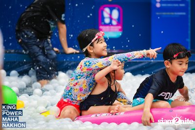 Songkran Mahanakhon ft. New Country at King Power Mahanakhon — photo 75