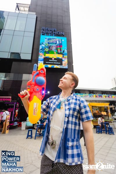 Songkran Mahanakhon ft. New Country at King Power Mahanakhon — photo 84