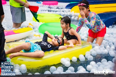 Songkran Mahanakhon ft. New Country at King Power Mahanakhon — photo 85