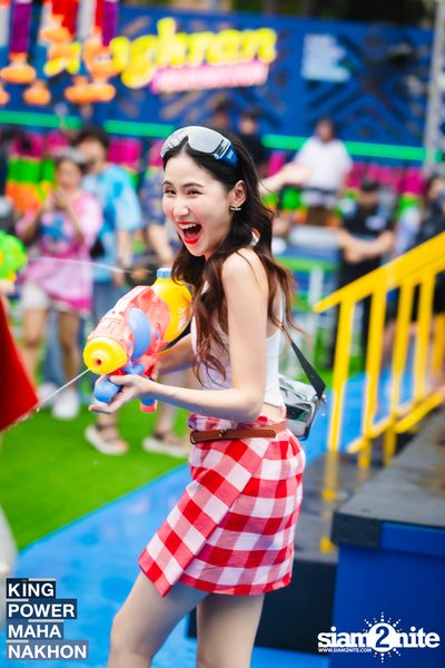 Songkran Mahanakhon ft. New Country at King Power Mahanakhon — photo 114