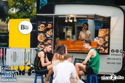 Songkran Mahanakhon ft. New Country at King Power Mahanakhon — photo 128
