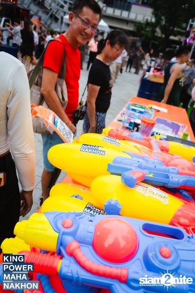 Songkran Mahanakhon ft. New Country at King Power Mahanakhon — photo 132
